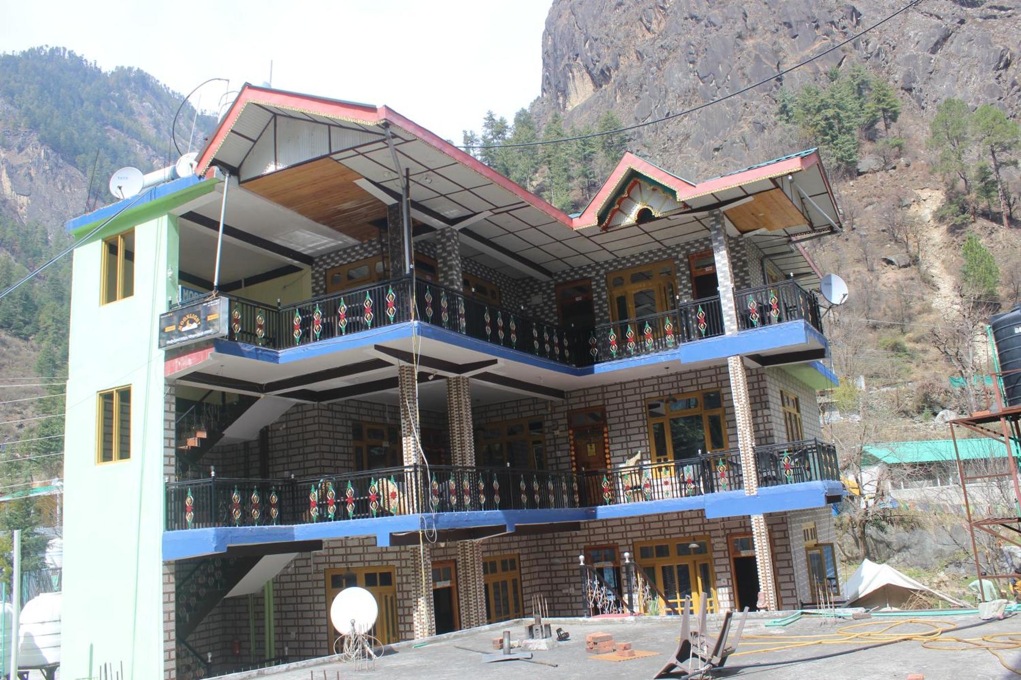 Moonlight Guest House Kasol Esterno foto