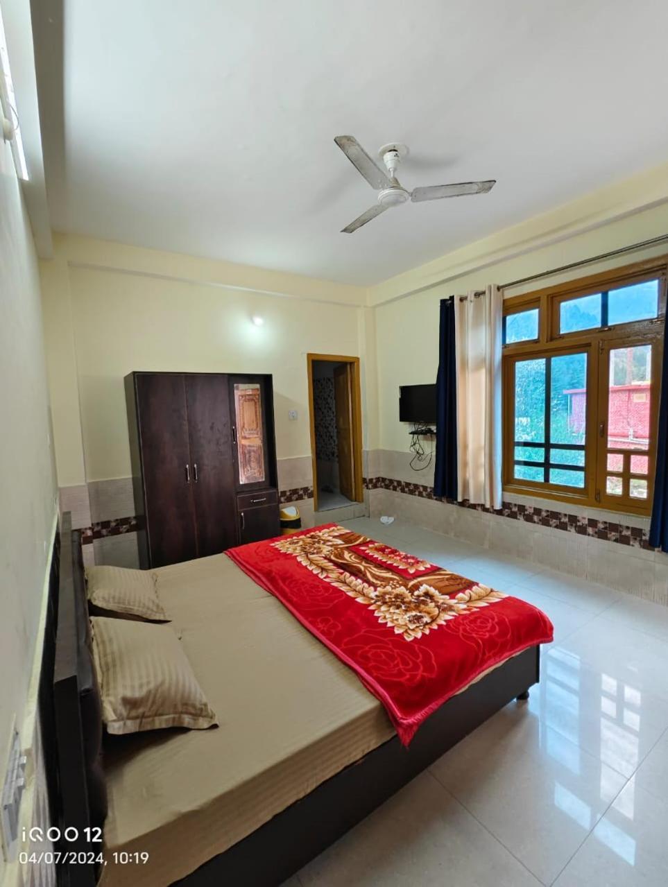 Moonlight Guest House Kasol Esterno foto